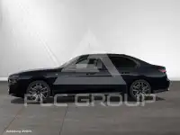2025 BMW 750