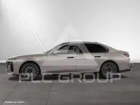 2025 BMW 750
