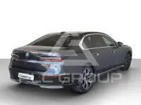 2025 BMW 750
