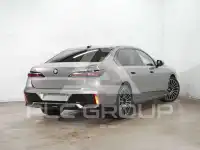 2025 BMW 750