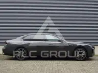 2025 BMW 760