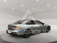 2025 BMW 760
