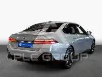 2025 BMW I5