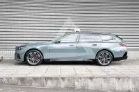 2025 BMW I5