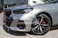 2026 BMW I5