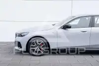 2025 BMW I5