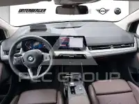 2025 BMW 220