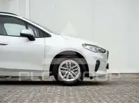 2025 BMW 220