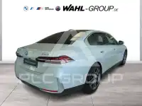 2025 BMW 530
