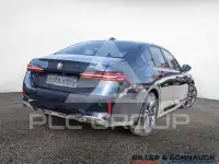 2025 BMW 530
