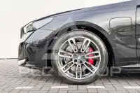 2025 BMW 530