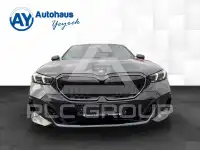 2025 BMW 530