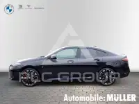 2025 BMW 235