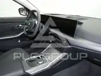 2025 BMW 320