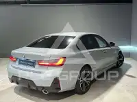 2025 BMW 320