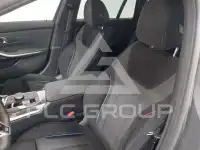 2025 BMW 320