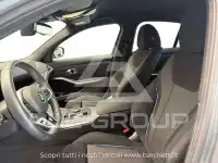 2025 BMW 320
