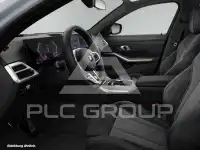 2025 BMW 320