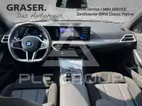 2025 BMW 320
