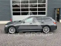 2025 BMW 320