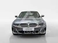 2025 BMW 320