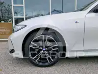 2025 BMW 320