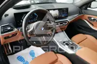 2025 BMW 320
