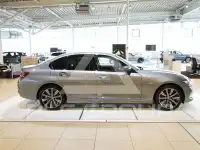 2025 BMW 320