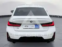 2025 BMW 320