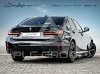 2025 BMW 320