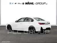 2025 BMW 320