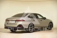 2025 BMW 540