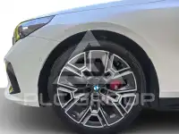 2025 BMW 540