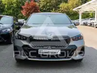 2025 BMW 550
