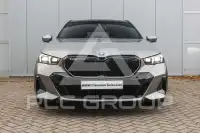 2025 BMW 550