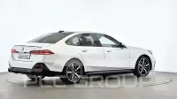 2025 BMW 550