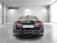 2025 BMW 550