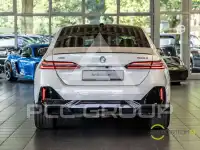 2025 BMW 550