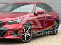 2025 BMW 550