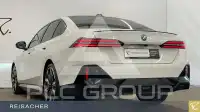2025 BMW 550