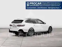 2025 BMW 550