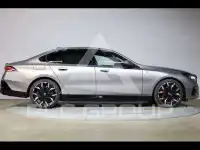 2025 BMW 550