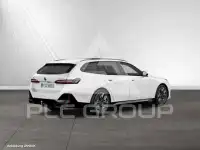2025 BMW 550
