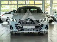 2025 BMW 550