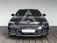 2025 BMW 550