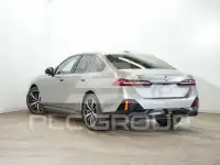 2025 BMW 550