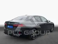 2025 BMW 550