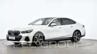 2025 BMW 550