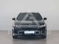 2025 BMW 550