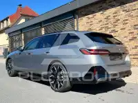 2025 BMW 550
